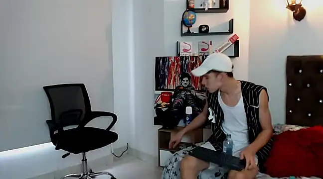 flowers18 online show from 03-11-25, 09:15