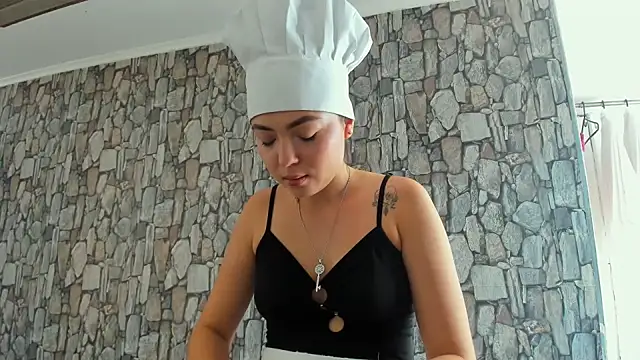 azumi cutiepie  online show from 12-24-24, 08:05