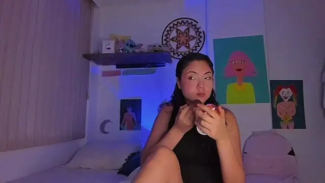 azumi cutiepie  online show from 03-22-25, 09:21