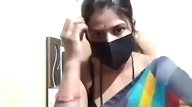 Snapshot of Mumbaistar chatting on 01-06-25, 04:34 Mumbaistar online show from 01-06-25, 04:34