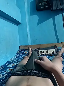 Snapshot of funnguy25 chatting on 09-25-25, 06:17 funnguy25 online show from 09-25-25, 06:17