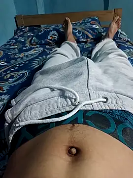 Snapshot of funnguy25 chatting on 10-25-25, 04:31 funnguy25 online show from 10-25-25, 04:31