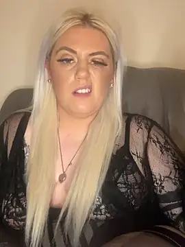 Blondiee3088 online show from 12-03-24, 10:18