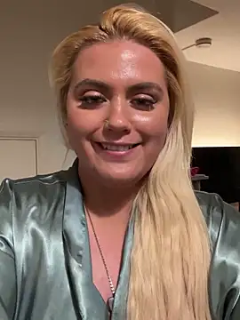 Blondiee3088 online show from 02-19-25, 08:41