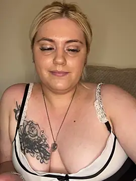 Blondiee3088 online show from 02-23-25, 05:18