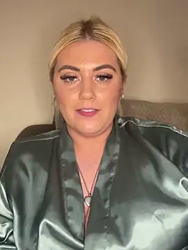 Blondiee3088 online show from 03-04-25, 05:03