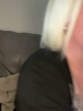 Blondiee3088 online show from 03-06-25, 03:56