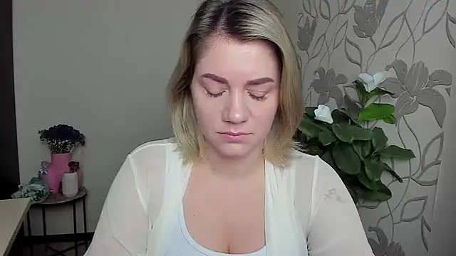 MariaSttone online show from 10-26-25, 10:21