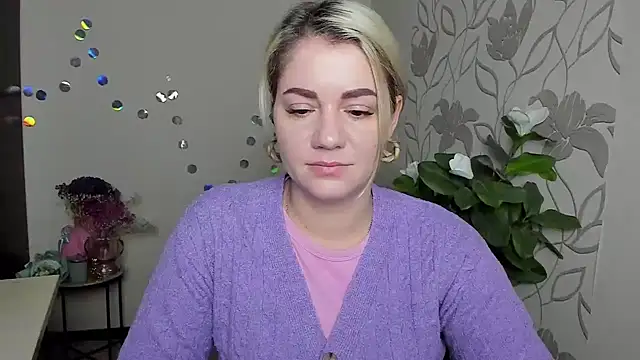 Snapshot of MariaSttone chatting on 02-04-26, 12:33 MariaSttone online show from 02-04-26, 12:33