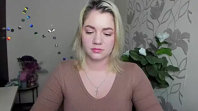 Snapshot of MariaSttone chatting on 02-08-26, 06:11 MariaSttone online show from 02-08-26, 06:11