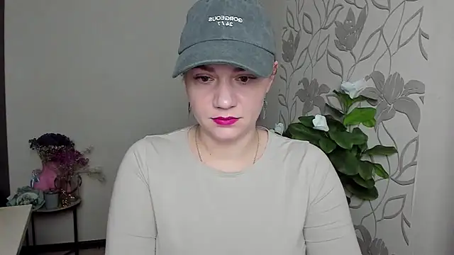 Snapshot of MariaSttone chatting on 02-24-26, 07:23 MariaSttone online show from 02-24-26, 07:23