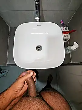 rahulGJ03 online show from 02-05-25, 06:59