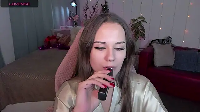 Makima lee online show from 12-24-24, 01:28