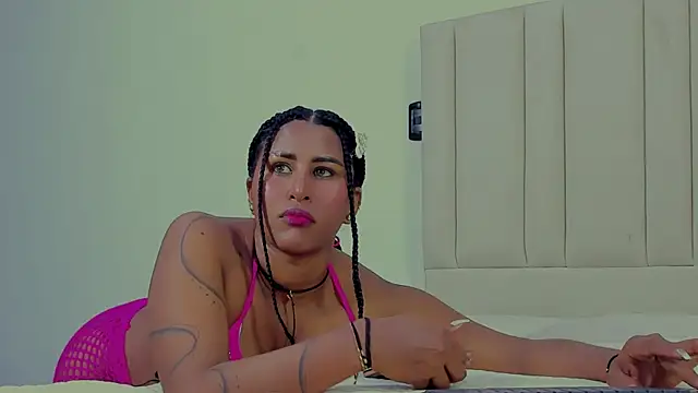 Snapshot of StormyButty18 chatting on 10-28-25, 04:16 StormyButty18 online show from 10-28-25, 04:16