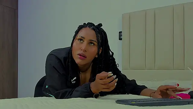 Snapshot of StormyButty18 chatting on 11-02-25, 01:30 StormyButty18 online show from 11-02-25, 01:30