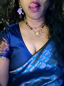 Snapshot of Bangarupapa chatting on 06-20-26, 04:37 Bangarupapa online show from 06-20-26, 04:37
