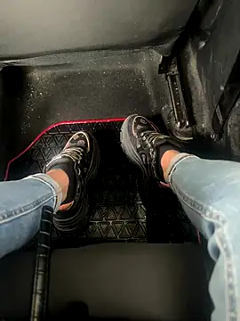 FeetVibe online show from 10-10-25, 05:50