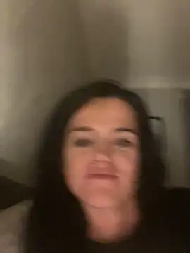 English-Chloe96 online show from 12-18-24, 08:36