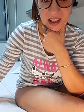 Sofia loren69 online show from 09-28-25, 07:19