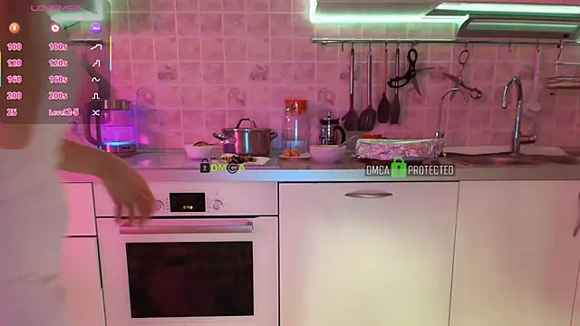 MilfeaN online show from 10-14-25, 04:57