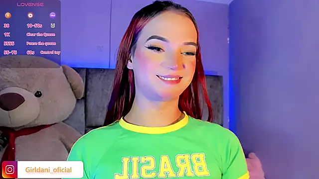 Snapshot of Liittle_foxxxy chatting on 12-21-24, 04:57 Liittle foxxxy online show from 12-21-24, 04:57