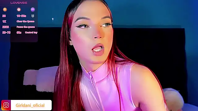 Snapshot of Liittle_foxxxy chatting on 01-18-25, 04:15 Liittle foxxxy online show from 01-18-25, 04:15