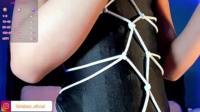 Snapshot of Liittle_foxxxy chatting on 01-18-25, 10:28 Liittle foxxxy online show from 01-18-25, 10:28