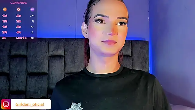 Snapshot of Liittle_foxxxy chatting on 02-03-25, 04:25 Liittle foxxxy online show from 02-03-25, 04:25