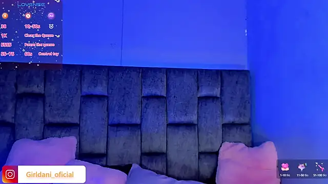 Snapshot of Liittle_foxxxy chatting on 02-19-25, 02:44 Liittle foxxxy online show from 02-19-25, 02:44