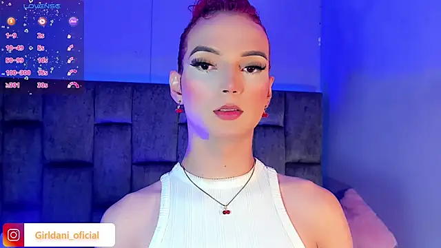 Snapshot of Liittle_foxxxy chatting on 02-28-25, 09:36 Liittle foxxxy online show from 02-28-25, 09:36