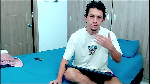meridandwither online show from 05-15-26, 10:44