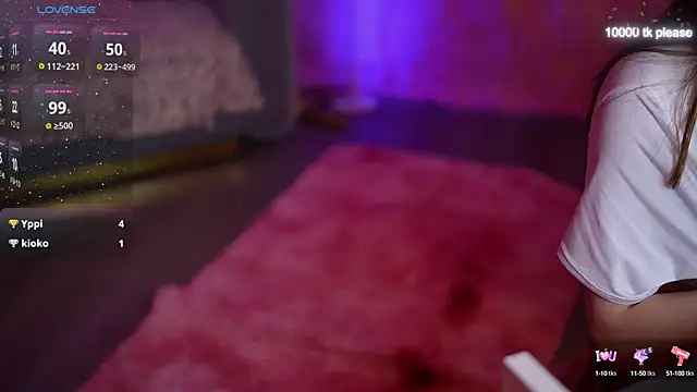 Snapshot of JennyyLuv chatting on 02-26-25, 05:20 JennyyLuv online show from 02-26-25, 05:20