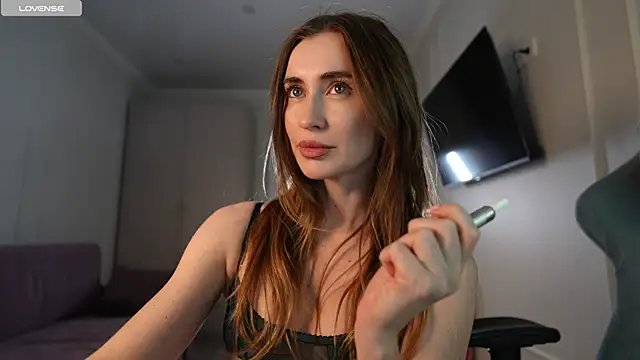 Coconutkittyy online show from 11-27-25, 06:32