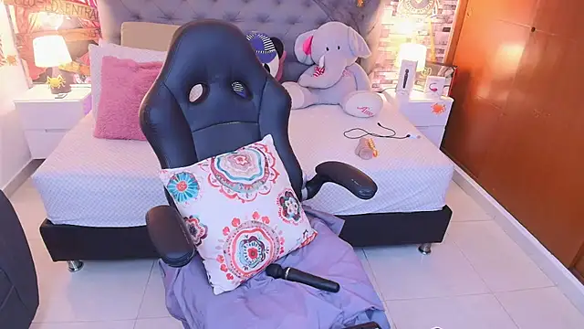 italy   boobs online show from 10-24-25, 04:36