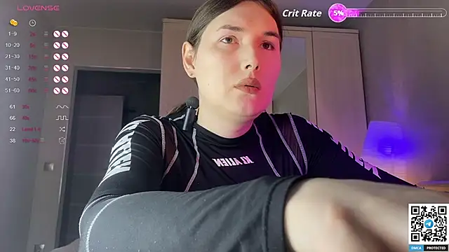 Maria Bowie online show from 10-27-25, 08:40