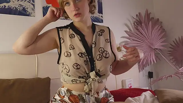 tiffannyjons online show from 12-20-24, 11:58