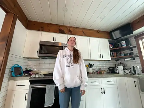 MissSwitch online show from 01-24-25, 07:49