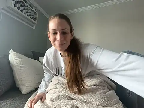 MissSwitch online show from 03-07-25, 06:43