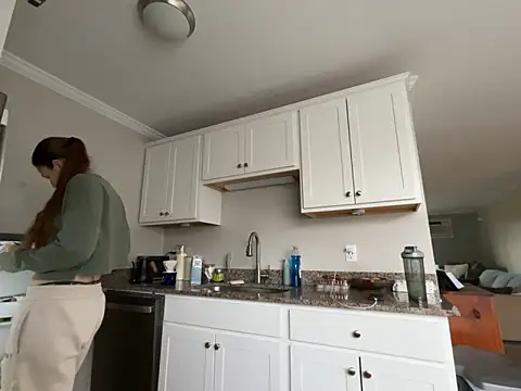 MissSwitch online show from 03-21-25, 12:50