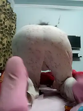 HotRiyacpl online show from 01-12-26, 03:06