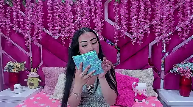 nathalia pink online show from 01-07-25, 08:31