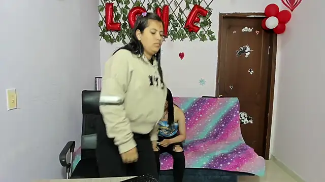 Luna Star Sl online show from 03-07-25, 12:12