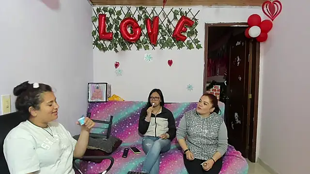 Luna Star Sl online show from 03-08-25, 12:41