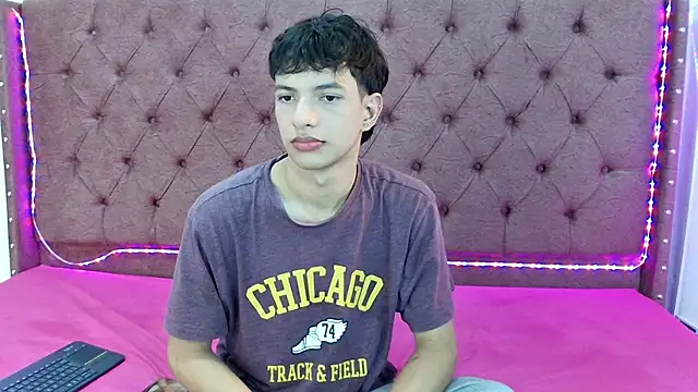 boys yourparty online show from 12-29-24, 01:38