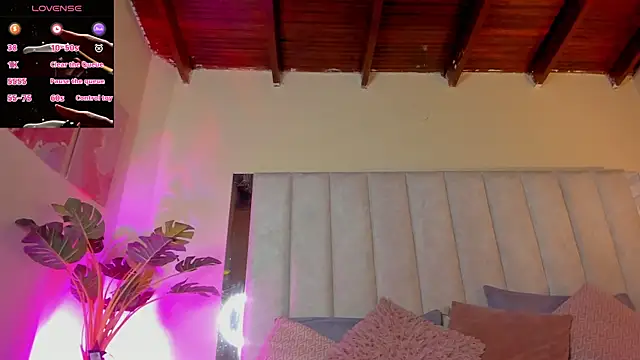 Snapshot of lil_hanna18 chatting on 11-10-25, 07:35 lil hanna18 online show from 11-10-25, 07:35