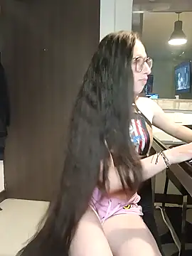 Snapshot of milena_23x chatting on 01-18-25, 05:31 milena 23x online show from 01-18-25, 05:31