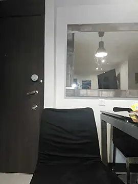 Snapshot of milena_23x chatting on 03-23-25, 06:37 milena 23x online show from 03-23-25, 06:37