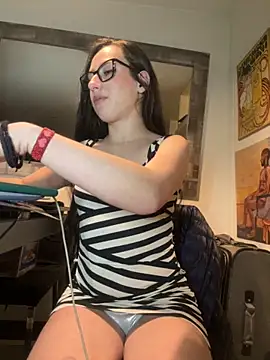 Snapshot of milena_23x chatting on 11-02-25, 07:00 milena 23x online show from 11-02-25, 07:00