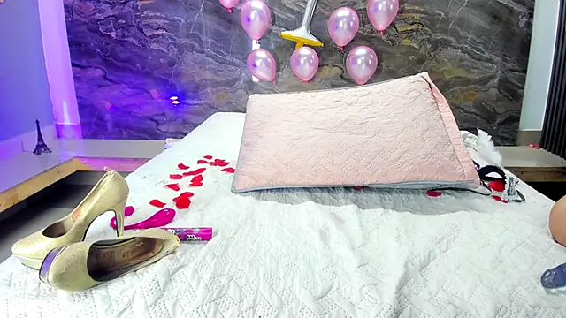 Yaya    11 online show from 03-09-25, 08:07