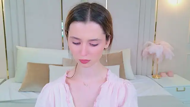 Snapshot of MarybethSnow chatting on 01-12-26, 05:07 MarybethSnow online show from 01-12-26, 05:07